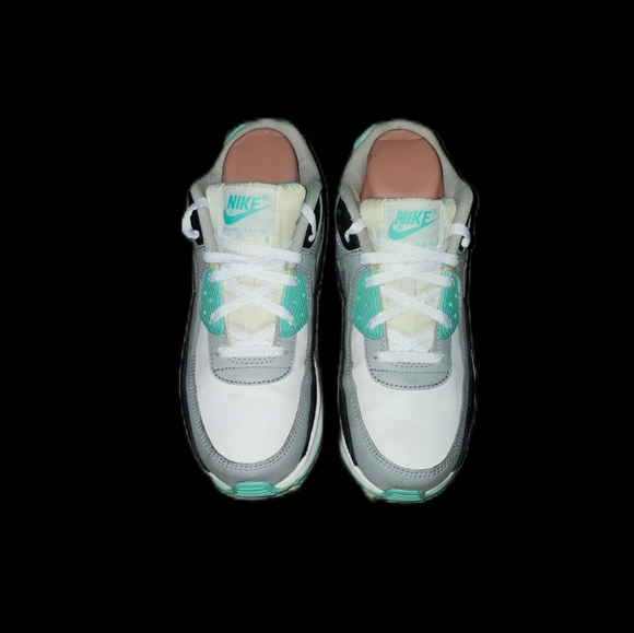 Nike Mint Air Max Sneakers - Picture 4 of 6